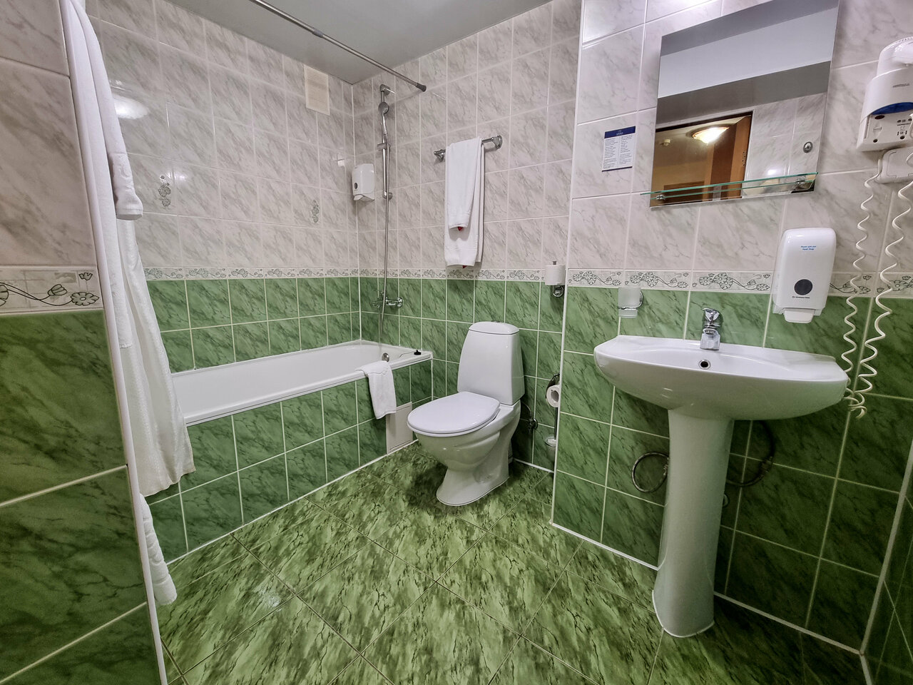 Гостиница Амакс Сафар-отель Казань