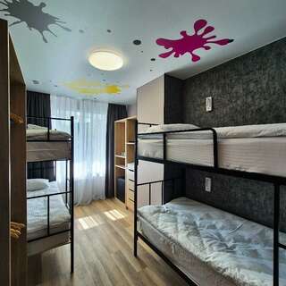 Гостиница Амакс Сафар-отель Казань Стандарт улучшенный АМАКС 8-местный (4 двухъярусные кровати)-1