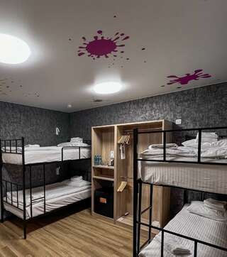 Гостиница Амакс Сафар-отель Казань Стандарт "АМАКС" 4-х местный БЕЗ ОКНА-2