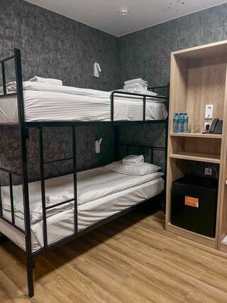 Гостиница Амакс Сафар-отель Казань Стандарт "АМАКС" 4-х местный БЕЗ ОКНА-3