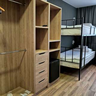 Гостиница Амакс Сафар-отель Казань Стандарт АМАКС 4-местный без окна (2 двухъярусные кровати)-2